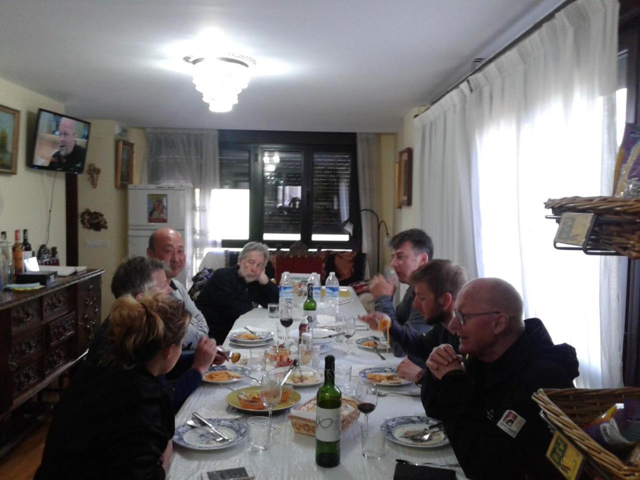 Cirueña Albergue Victoria מראה חיצוני תמונה